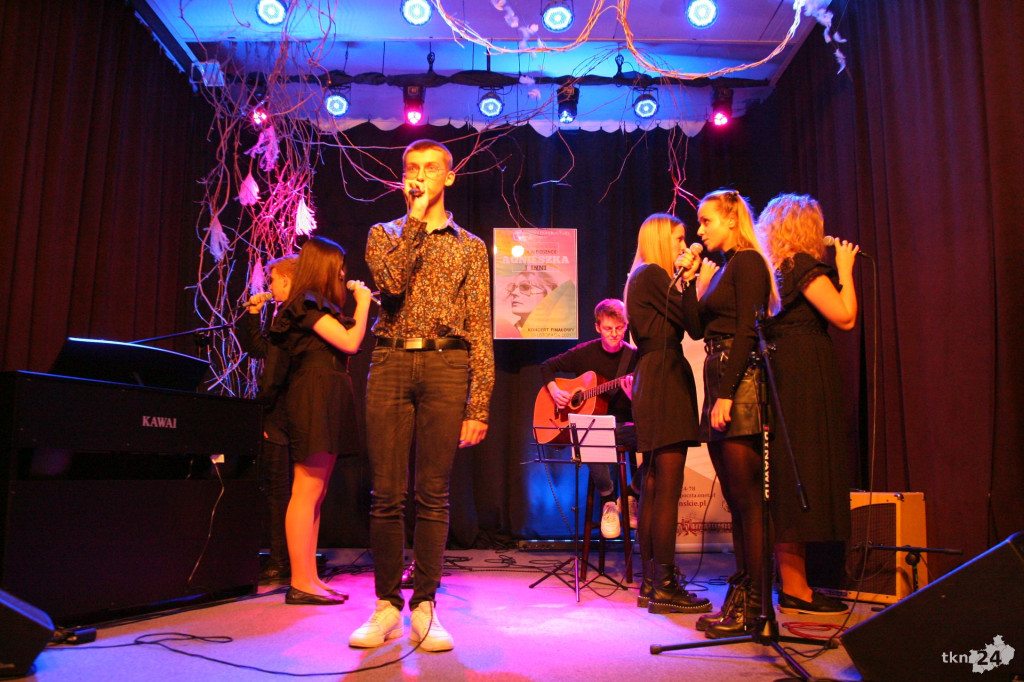 Za nami koncert finałowy XII Koneckiego Przeglądu `Poezja w piosence - Agnieszka i inni...`