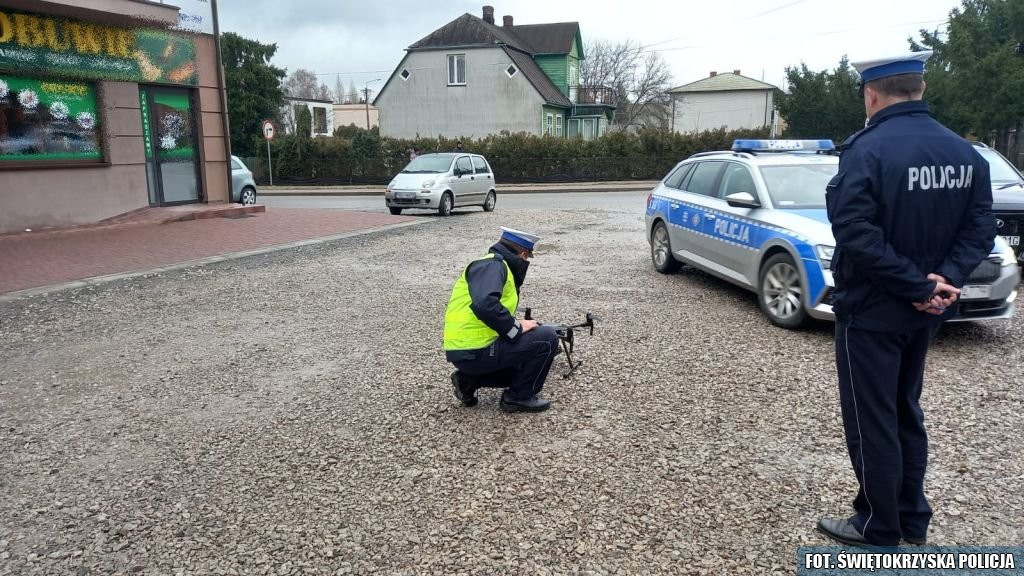 Patrolowali Stąporków dronem [zdjęcia]