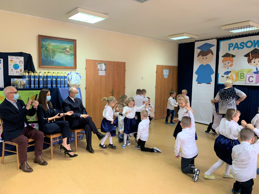 Pasowanie na zerówkowicza w Przedszkolu nr 2 w Końskich [zdjęcia]