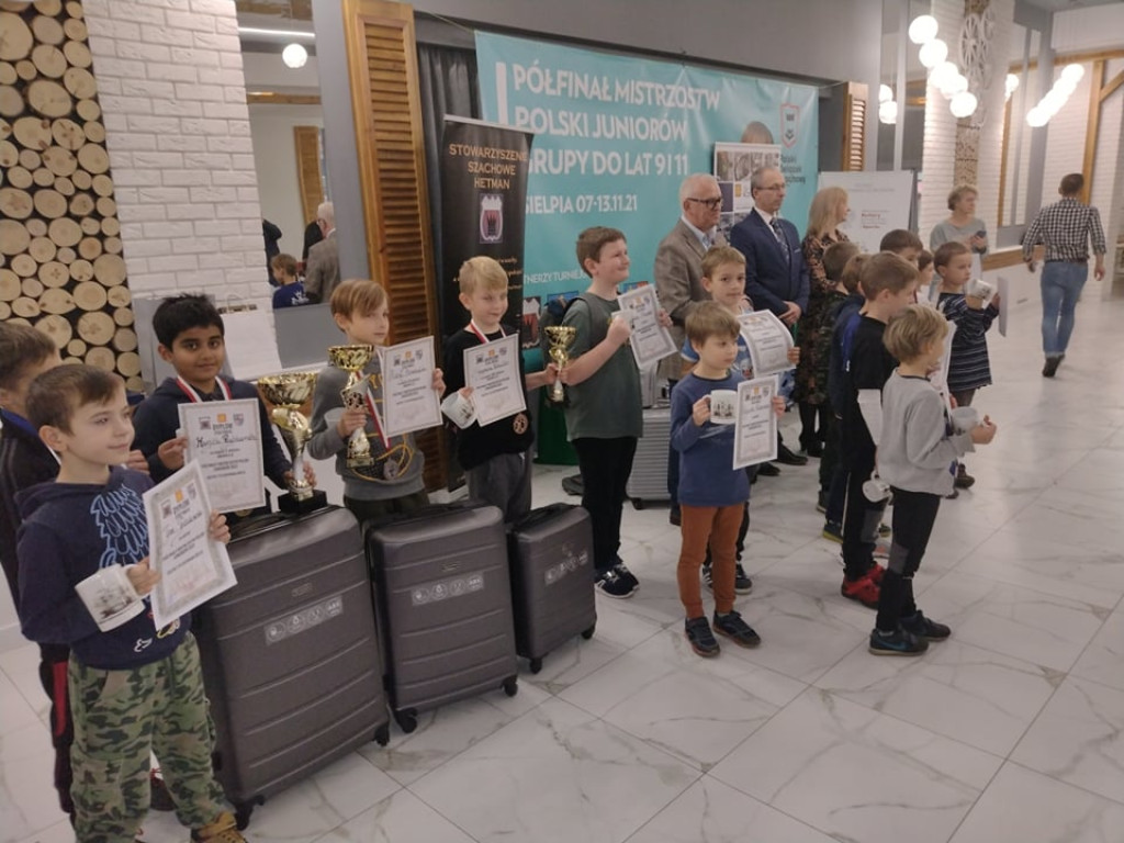 Szachowe Mistrzostwa Polski Juniorów w Sielpi [zdjęcia]