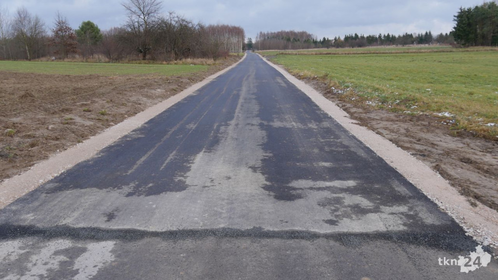Jesienne inwestycje drogowe w gminie Gowarczów [wideo, zdjęcia]