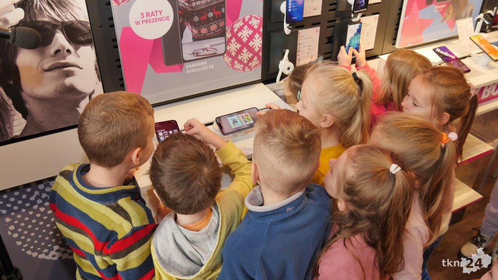 Konecki T-Mobile uczy najmłodszych o bezpieczeństwie w sieci [wideo, zdjęcia]