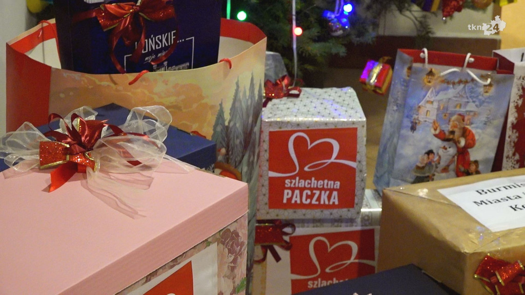 Trwa weekend cudów. Paczki jadą do potrzebujących [wideo, zdjęcia]