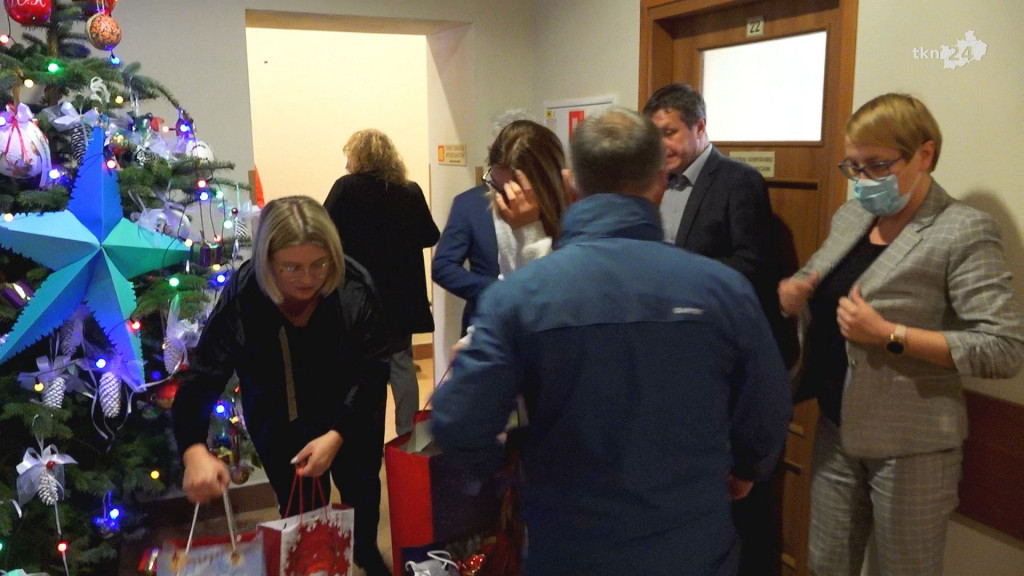 Trwa weekend cudów. Paczki jadą do potrzebujących [wideo, zdjęcia]
