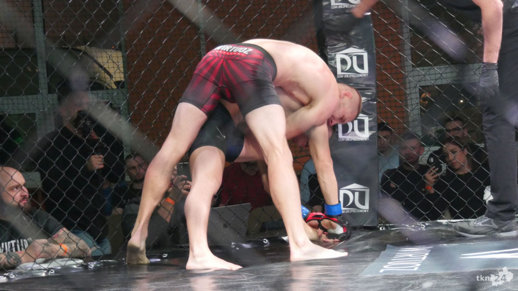 Wielkie emocje na gali MMA Wirtuoz Challenge Lucky 7 w Radoszycach! [fotogaleria]