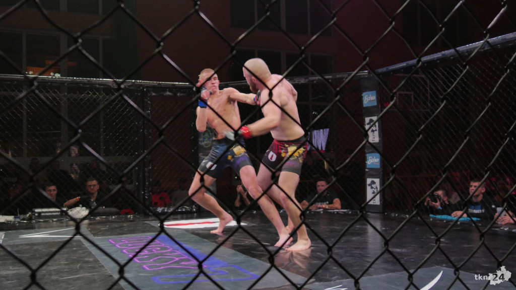 Wielkie emocje na gali MMA Wirtuoz Challenge Lucky 7 w Radoszycach! [fotogaleria]