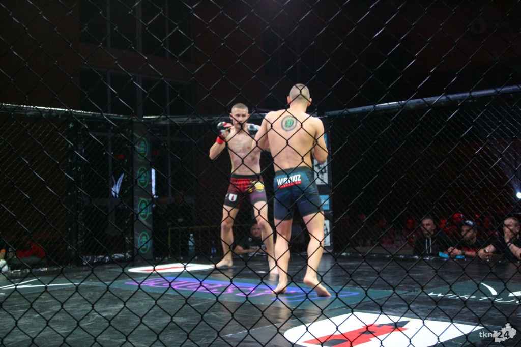Wielkie emocje na gali MMA Wirtuoz Challenge Lucky 7 w Radoszycach! [fotogaleria]