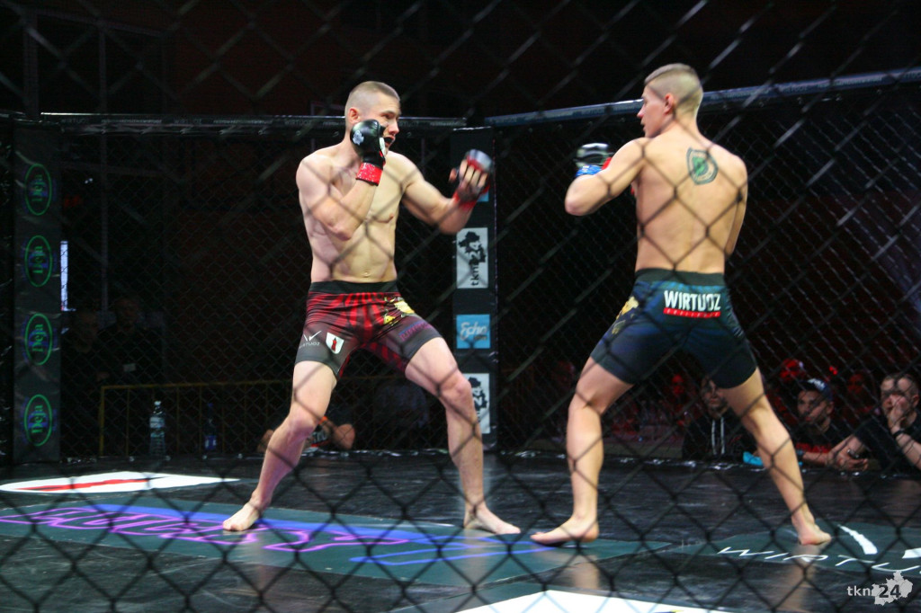 Wielkie emocje na gali MMA Wirtuoz Challenge Lucky 7 w Radoszycach! [fotogaleria]
