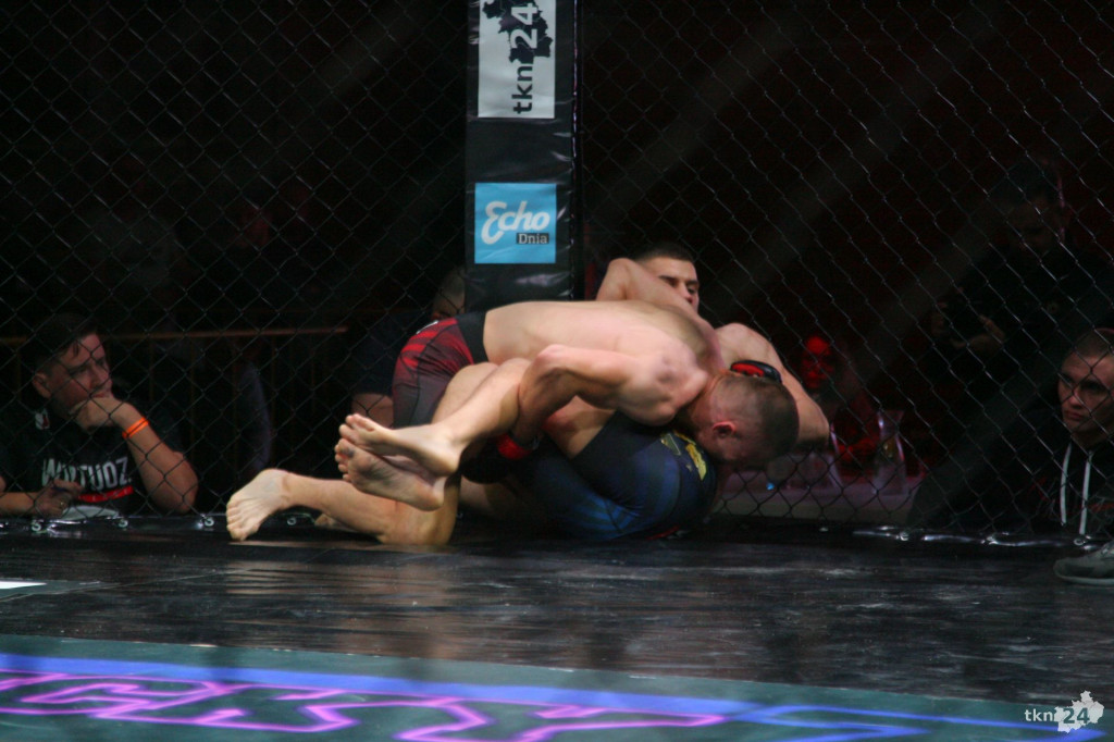 Wielkie emocje na gali MMA Wirtuoz Challenge Lucky 7 w Radoszycach! [fotogaleria]