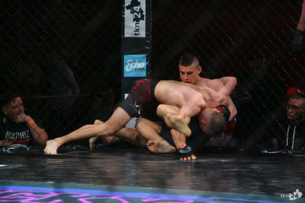 Wielkie emocje na gali MMA Wirtuoz Challenge Lucky 7 w Radoszycach! [fotogaleria]