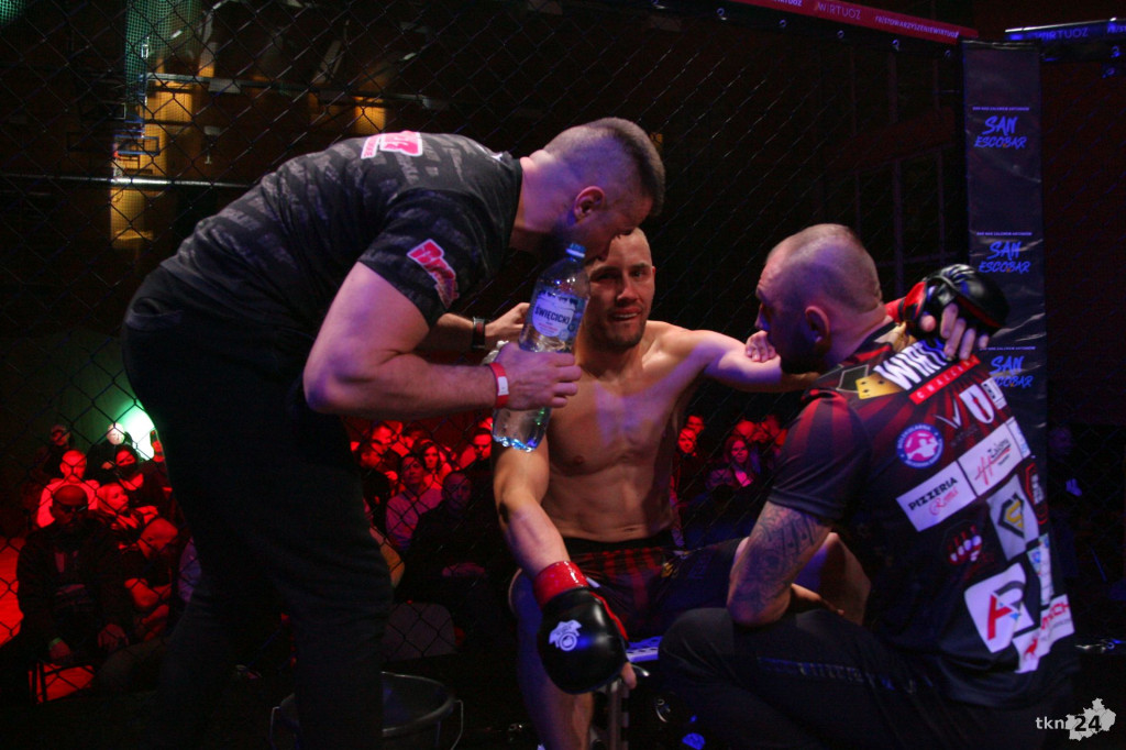 Wielkie emocje na gali MMA Wirtuoz Challenge Lucky 7 w Radoszycach! [fotogaleria]