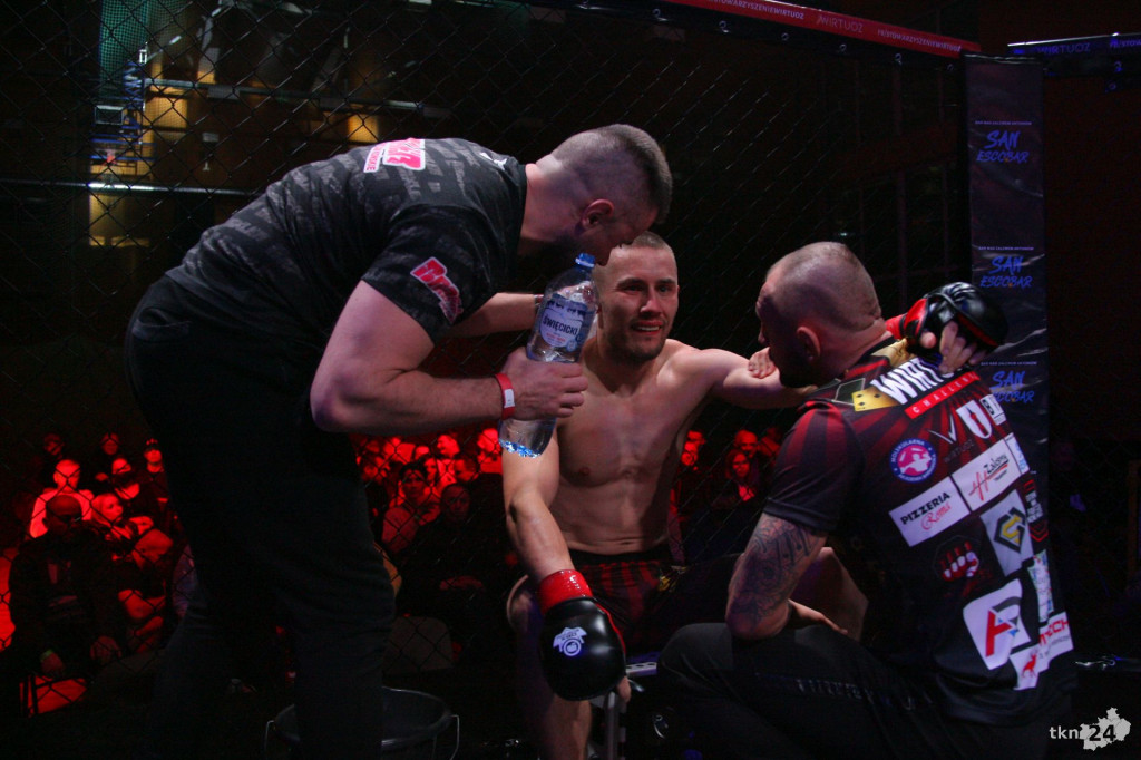 Wielkie emocje na gali MMA Wirtuoz Challenge Lucky 7 w Radoszycach! [fotogaleria]