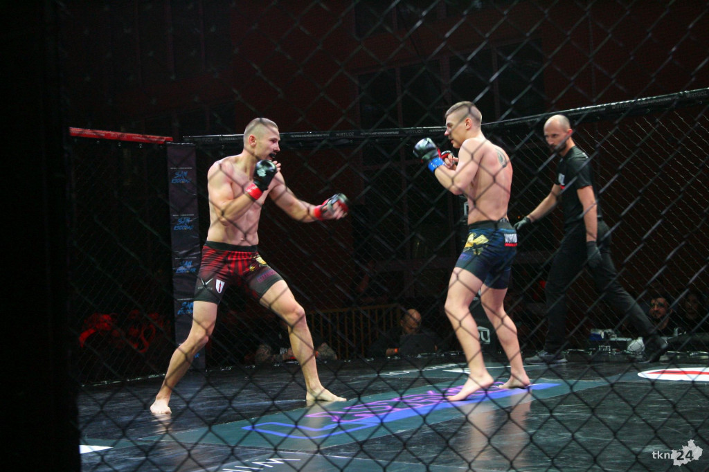 Wielkie emocje na gali MMA Wirtuoz Challenge Lucky 7 w Radoszycach! [fotogaleria]