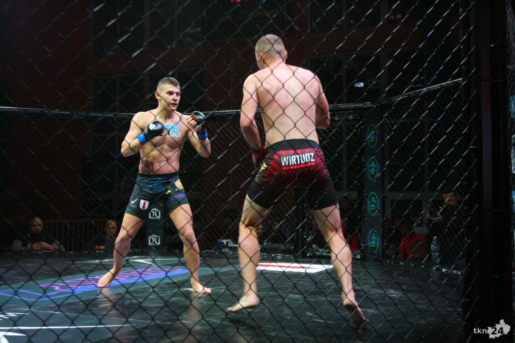 Wielkie emocje na gali MMA Wirtuoz Challenge Lucky 7 w Radoszycach! [fotogaleria]
