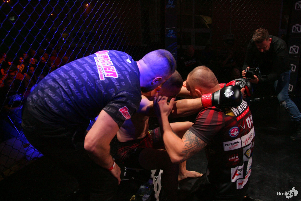 Wielkie emocje na gali MMA Wirtuoz Challenge Lucky 7 w Radoszycach! [fotogaleria]