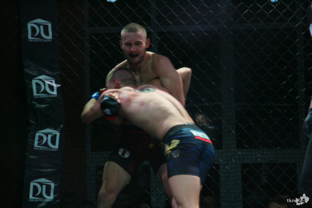 Wielkie emocje na gali MMA Wirtuoz Challenge Lucky 7 w Radoszycach! [fotogaleria]
