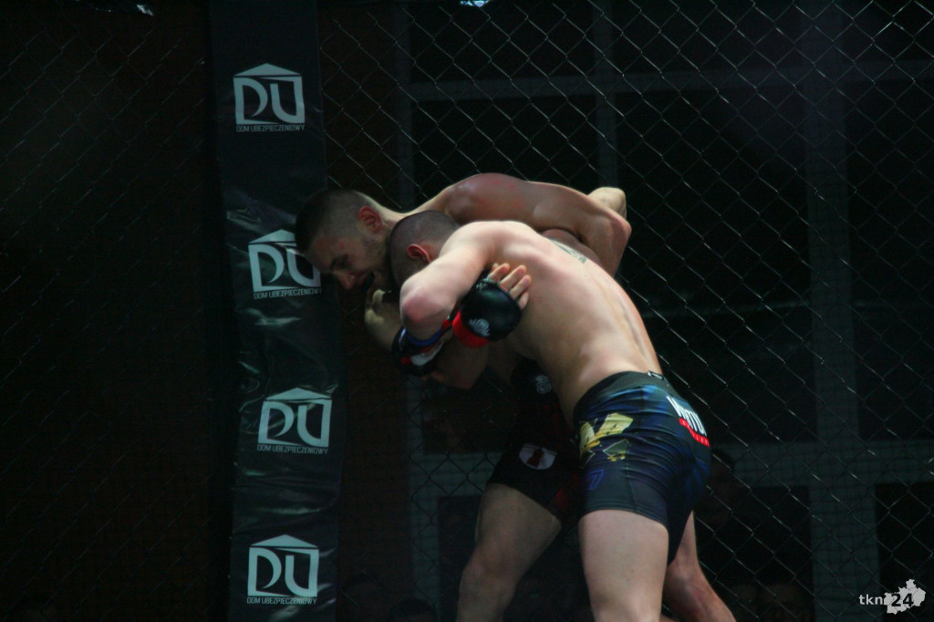 Wielkie emocje na gali MMA Wirtuoz Challenge Lucky 7 w Radoszycach! [fotogaleria]