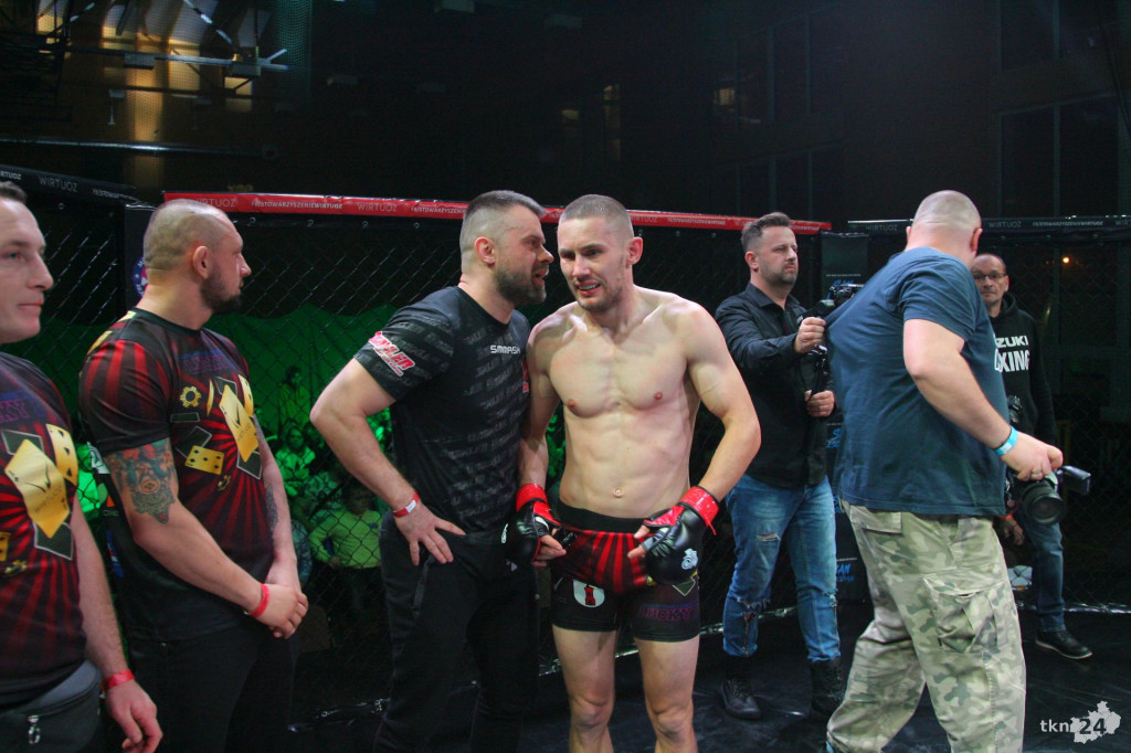 Wielkie emocje na gali MMA Wirtuoz Challenge Lucky 7 w Radoszycach! [fotogaleria]