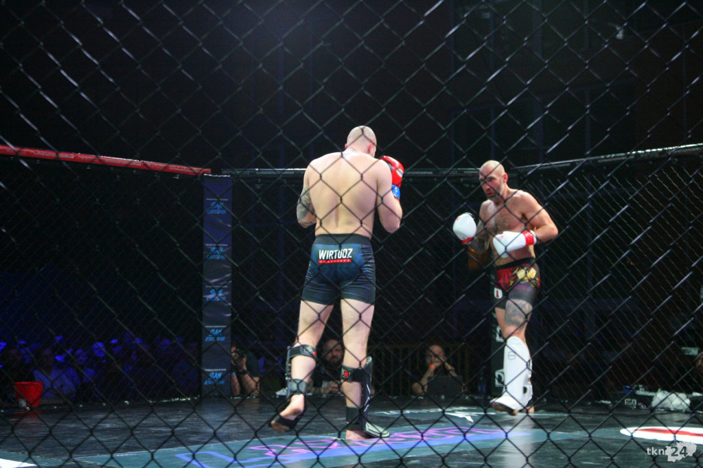 Wielkie emocje na gali MMA Wirtuoz Challenge Lucky 7 w Radoszycach! [fotogaleria]