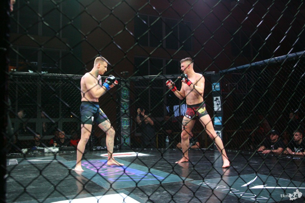 Wielkie emocje na gali MMA Wirtuoz Challenge Lucky 7 w Radoszycach! [fotogaleria]