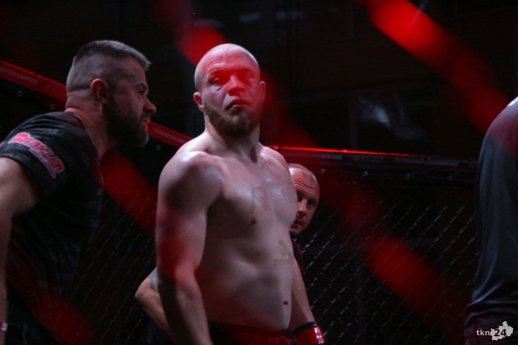Wielkie emocje na gali MMA Wirtuoz Challenge Lucky 7 w Radoszycach! [fotogaleria]