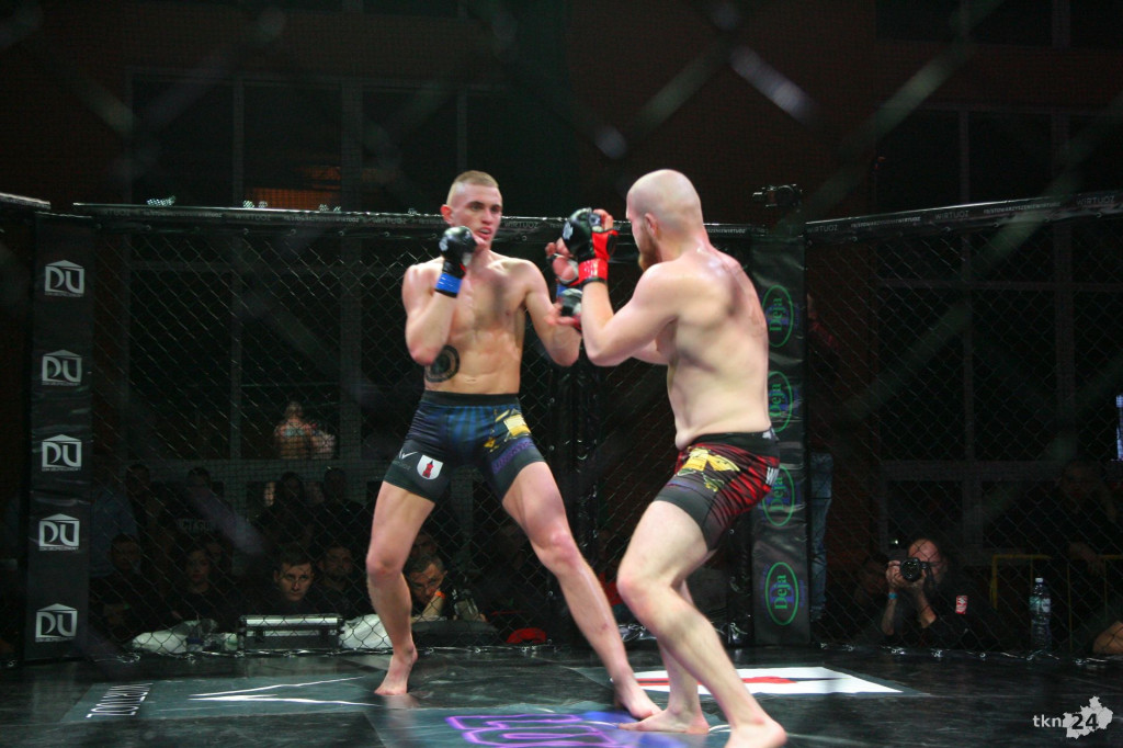 Wielkie emocje na gali MMA Wirtuoz Challenge Lucky 7 w Radoszycach! [fotogaleria]