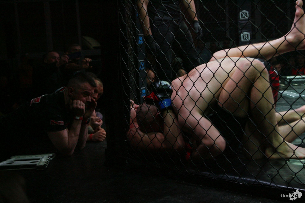 Wielkie emocje na gali MMA Wirtuoz Challenge Lucky 7 w Radoszycach! [fotogaleria]