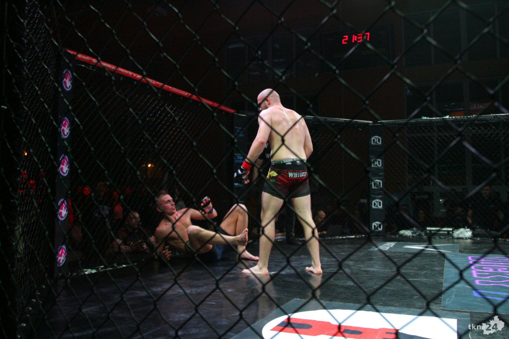 Wielkie emocje na gali MMA Wirtuoz Challenge Lucky 7 w Radoszycach! [fotogaleria]