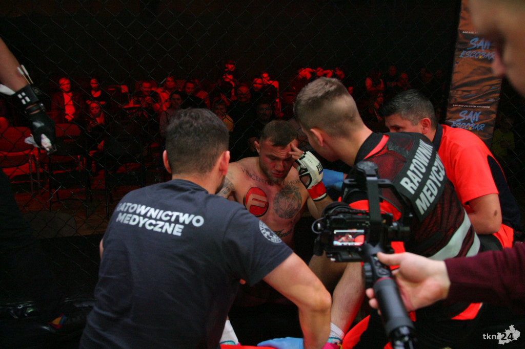 Wielkie emocje na gali MMA Wirtuoz Challenge Lucky 7 w Radoszycach! [fotogaleria]