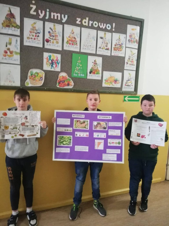 Uczniowie z Miedzierzy promują zdrowe odżywianie [zdjęcia]