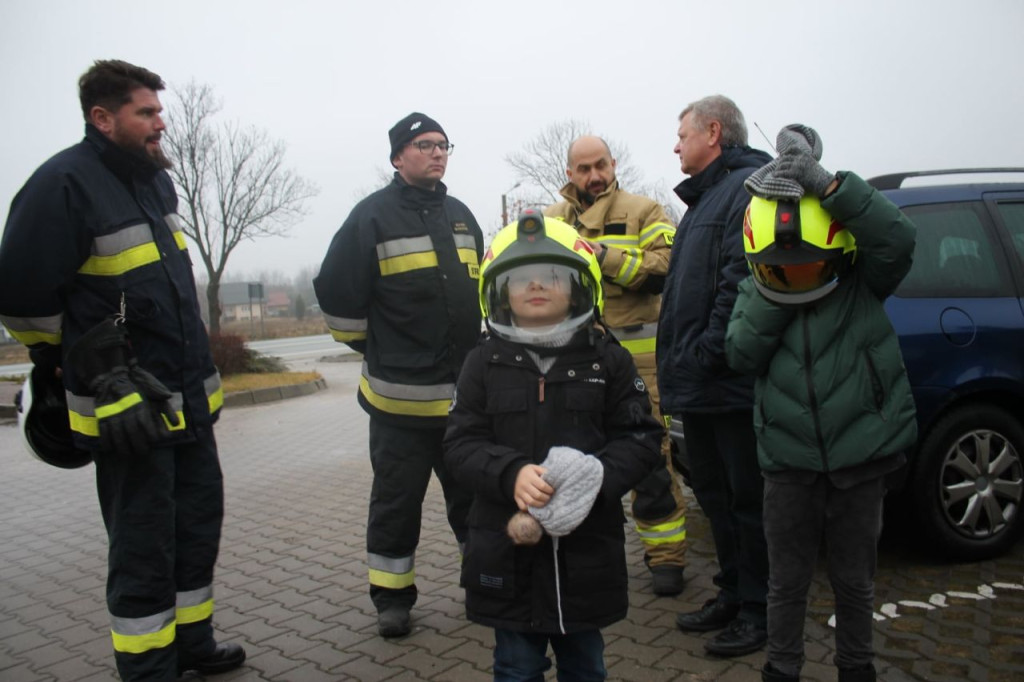 Nowy pojazd dla druhów OSP w Miedzierzy [zdjęcia]