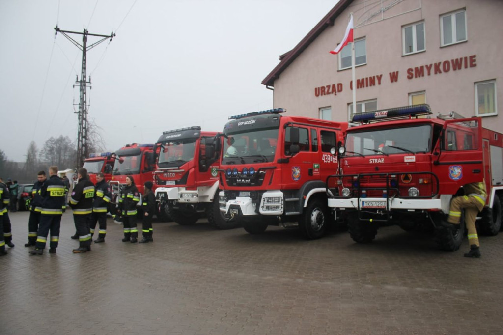 Nowy pojazd dla druhów OSP w Miedzierzy [zdjęcia]