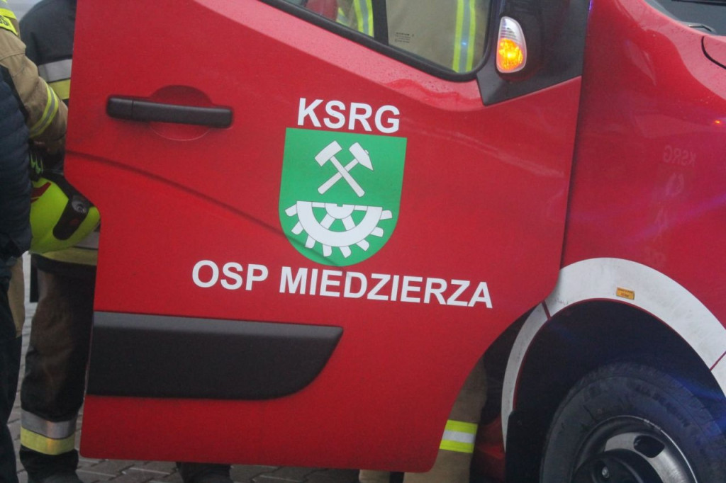 Nowy pojazd dla druhów OSP w Miedzierzy [zdjęcia]