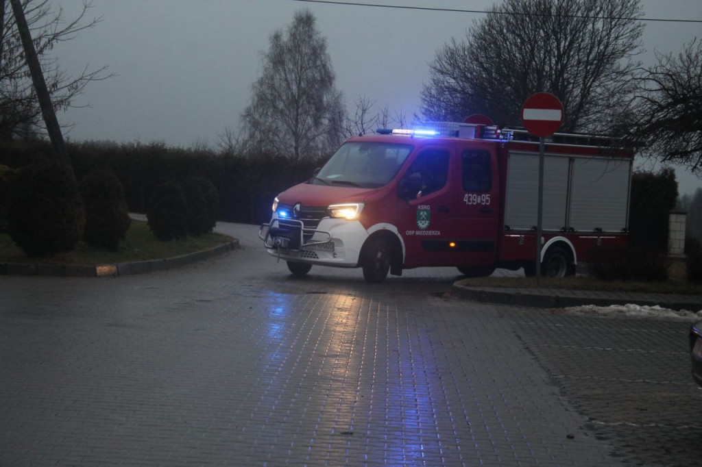 Nowy pojazd dla druhów OSP w Miedzierzy [zdjęcia]