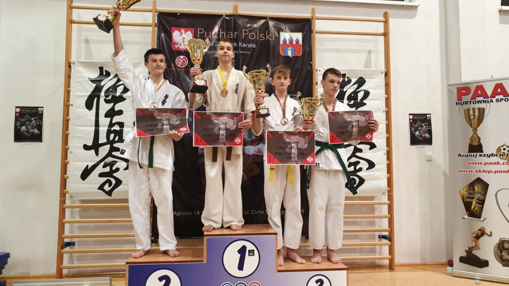 Karatecy z dobrymi występami na Pucharze Polski. Mamy seniorski medal! [zdjęcia]