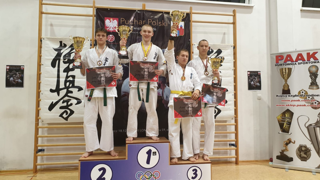 Karatecy z dobrymi występami na Pucharze Polski. Mamy seniorski medal! [zdjęcia]
