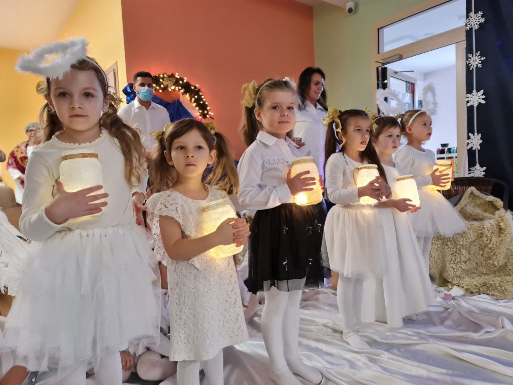 Wielopokoleniowe jasełka w Przedszkolu w Smykowie [zdjęcia]