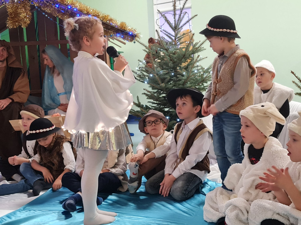 Wielopokoleniowe jasełka w Przedszkolu w Smykowie [zdjęcia]