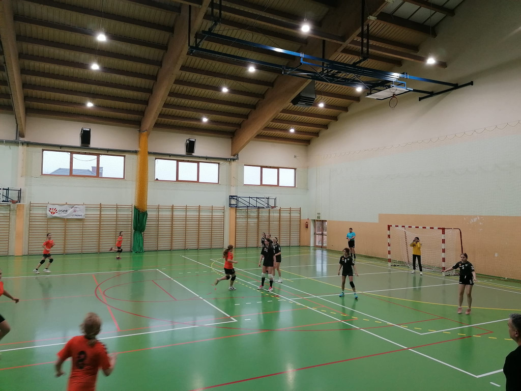 Przedświąteczna niedziela z Olimpią Końskie. Mecz dzieci i turniej juniorek! [wideo, zdjęcia]