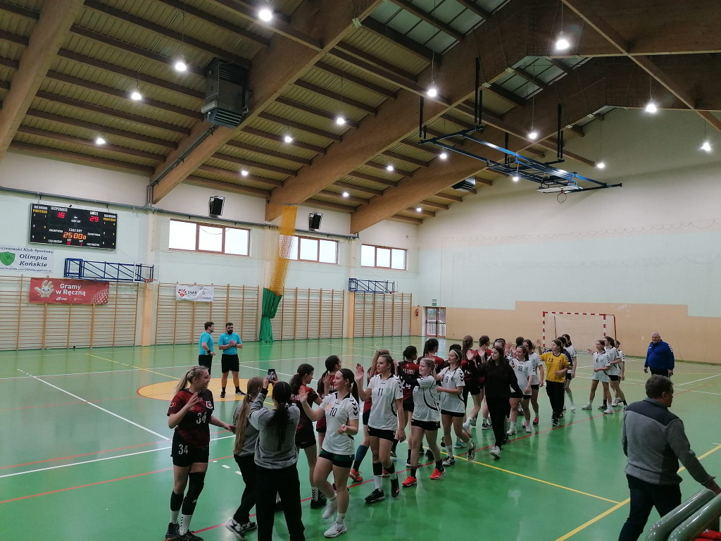 Przedświąteczna niedziela z Olimpią Końskie. Mecz dzieci i turniej juniorek! [wideo, zdjęcia]