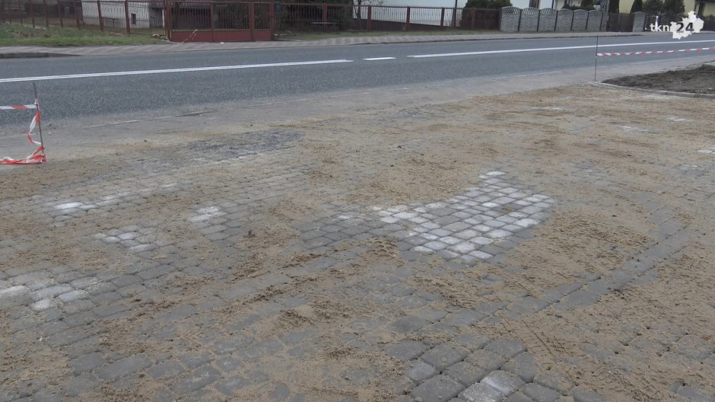 Parking i podjazd przy cmentarzu w Fałkowie już gotowe [wideo, zdjęcia]