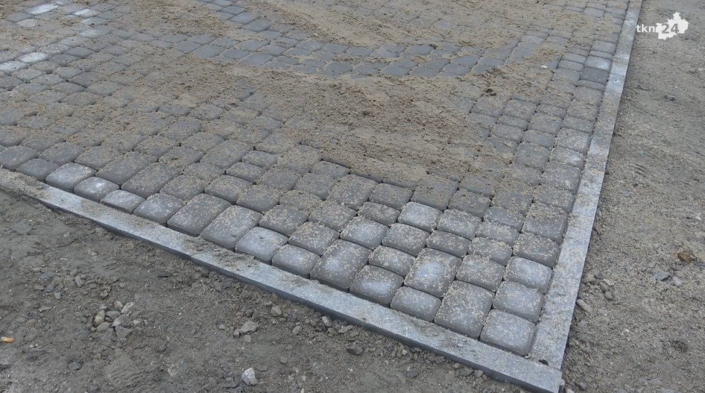Parking i podjazd przy cmentarzu w Fałkowie już gotowe [wideo, zdjęcia]