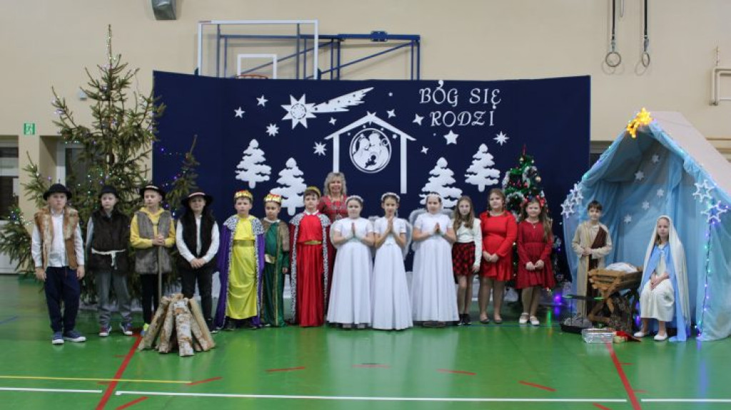 Szkolne jasełka, czyli jak dzieciaki z Gminy Smyków wyczekują świąt [zdjęcia]