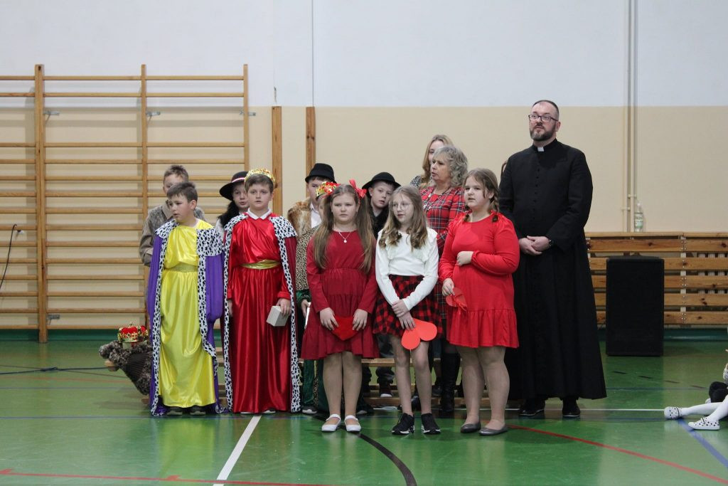Szkolne jasełka, czyli jak dzieciaki z Gminy Smyków wyczekują świąt [zdjęcia]