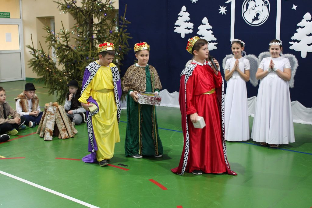 Szkolne jasełka, czyli jak dzieciaki z Gminy Smyków wyczekują świąt [zdjęcia]