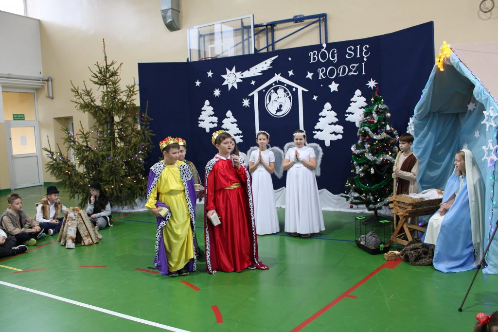 Szkolne jasełka, czyli jak dzieciaki z Gminy Smyków wyczekują świąt [zdjęcia]