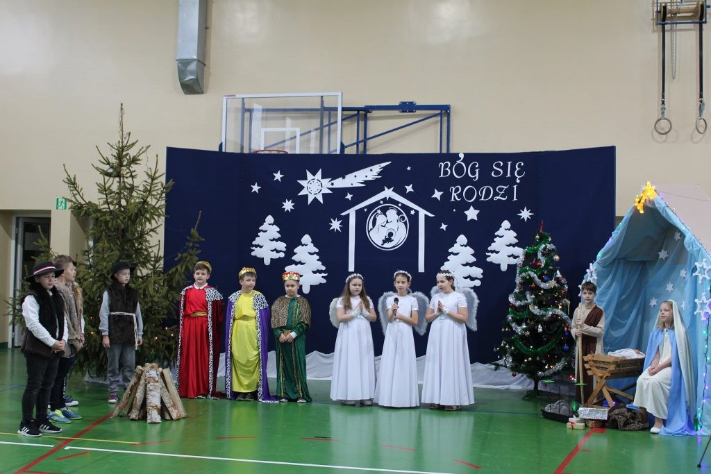 Szkolne jasełka, czyli jak dzieciaki z Gminy Smyków wyczekują świąt [zdjęcia]