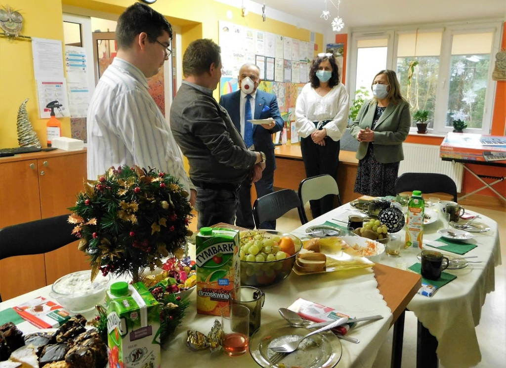 Spotkanie wigilijne w Domu Samopomocy w Stąporkowie [zdjęcia]