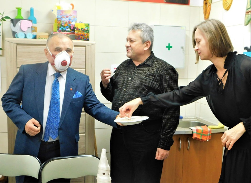 Spotkanie wigilijne w Domu Samopomocy w Stąporkowie [zdjęcia]