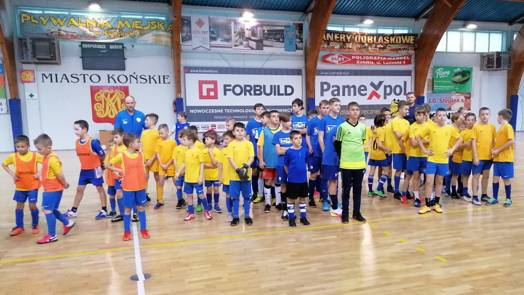 Moc dobrej zabawy na turnieju mikołajowym `Champions Końskie` [zdjęcia]